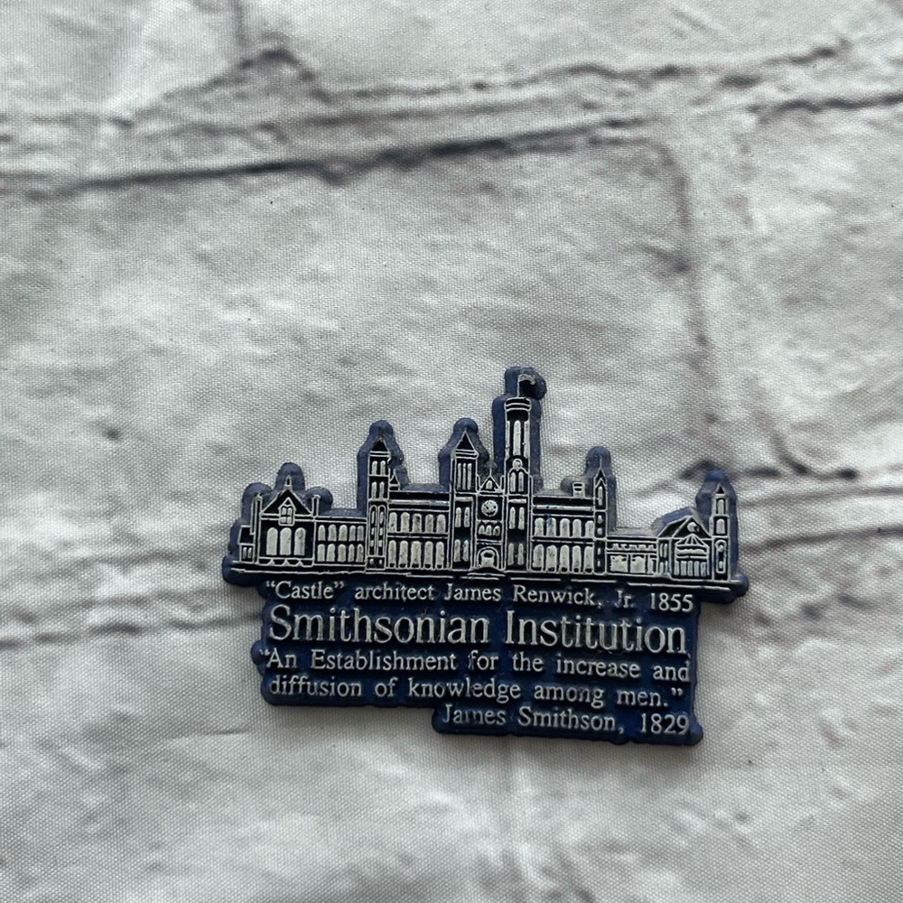 Smithsonian Institution Souvenir magnet